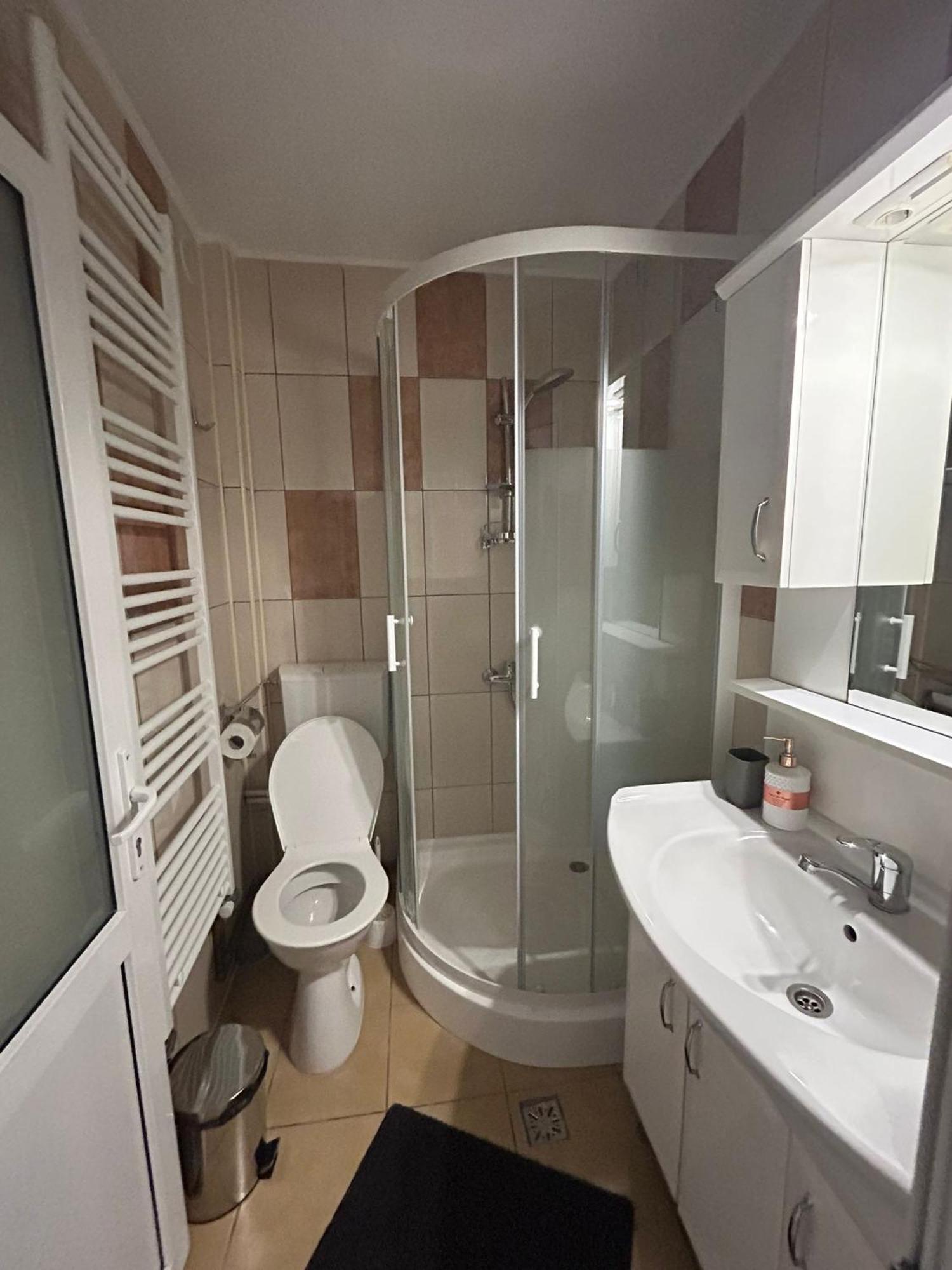 Complex Zeus Hotel Leresti Bagian luar foto