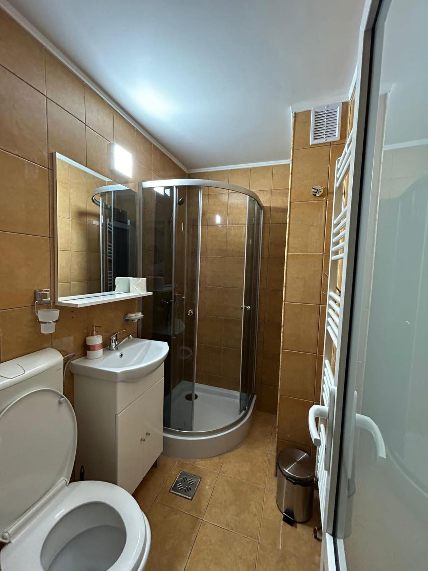 Complex Zeus Hotel Leresti Ruang foto